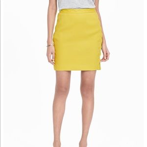 Banana Republic Scalloped Detail Mini Skirt